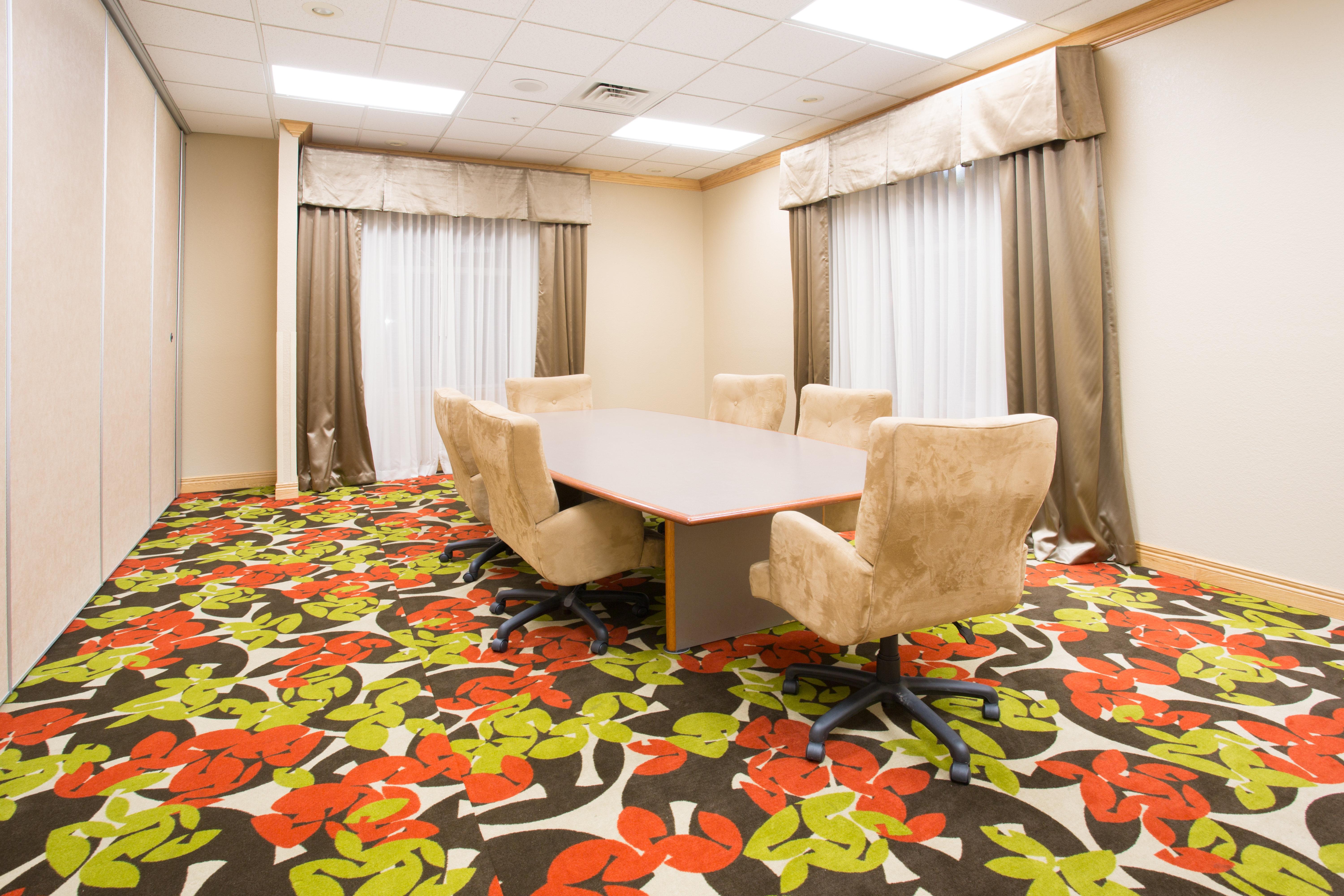 Holiday Inn Express Hotel & Suites Lexington By Ihg Екстериор снимка