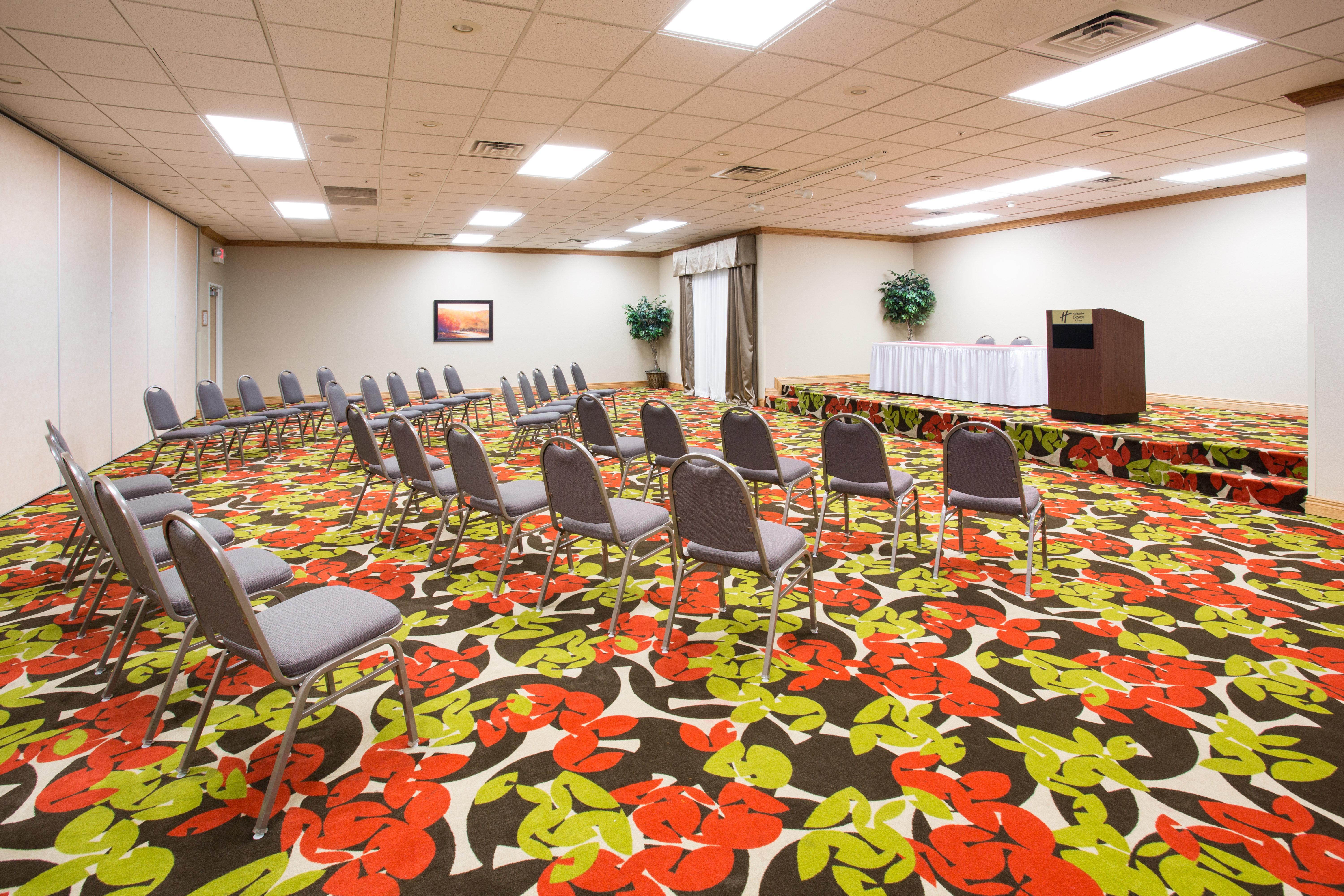 Holiday Inn Express Hotel & Suites Lexington By Ihg Екстериор снимка