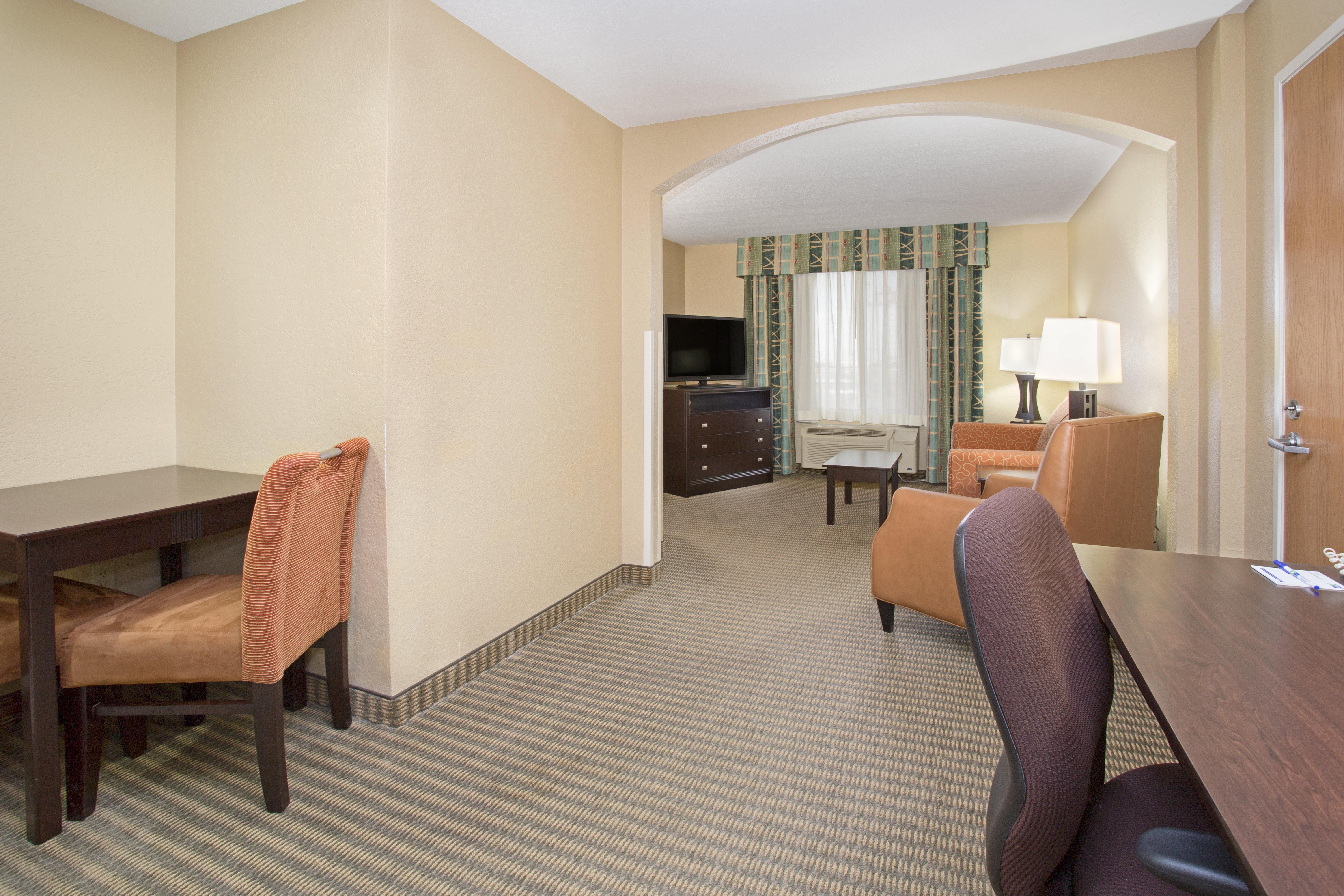 Holiday Inn Express Hotel & Suites Lexington By Ihg Екстериор снимка