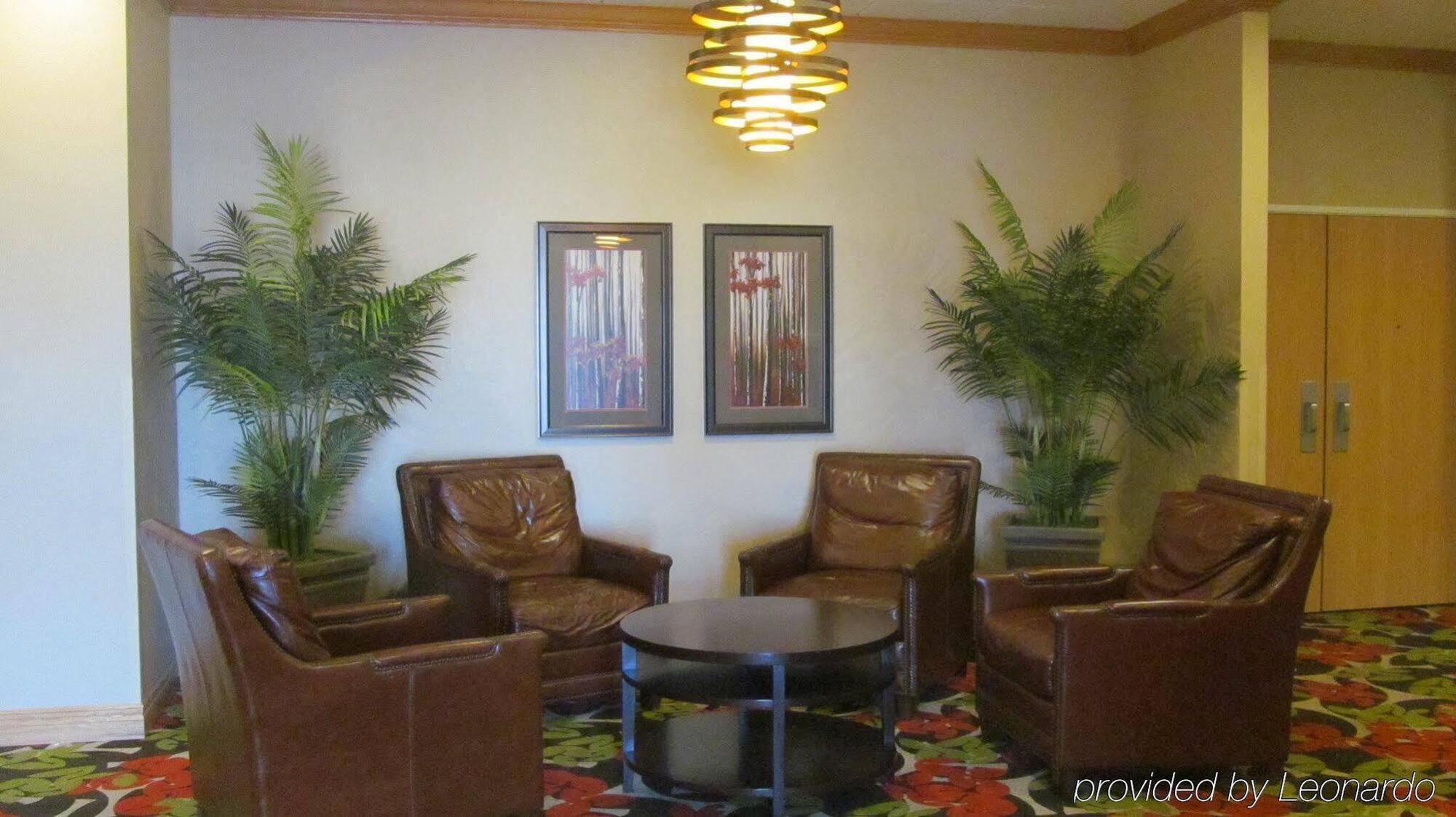 Holiday Inn Express Hotel & Suites Lexington By Ihg Екстериор снимка