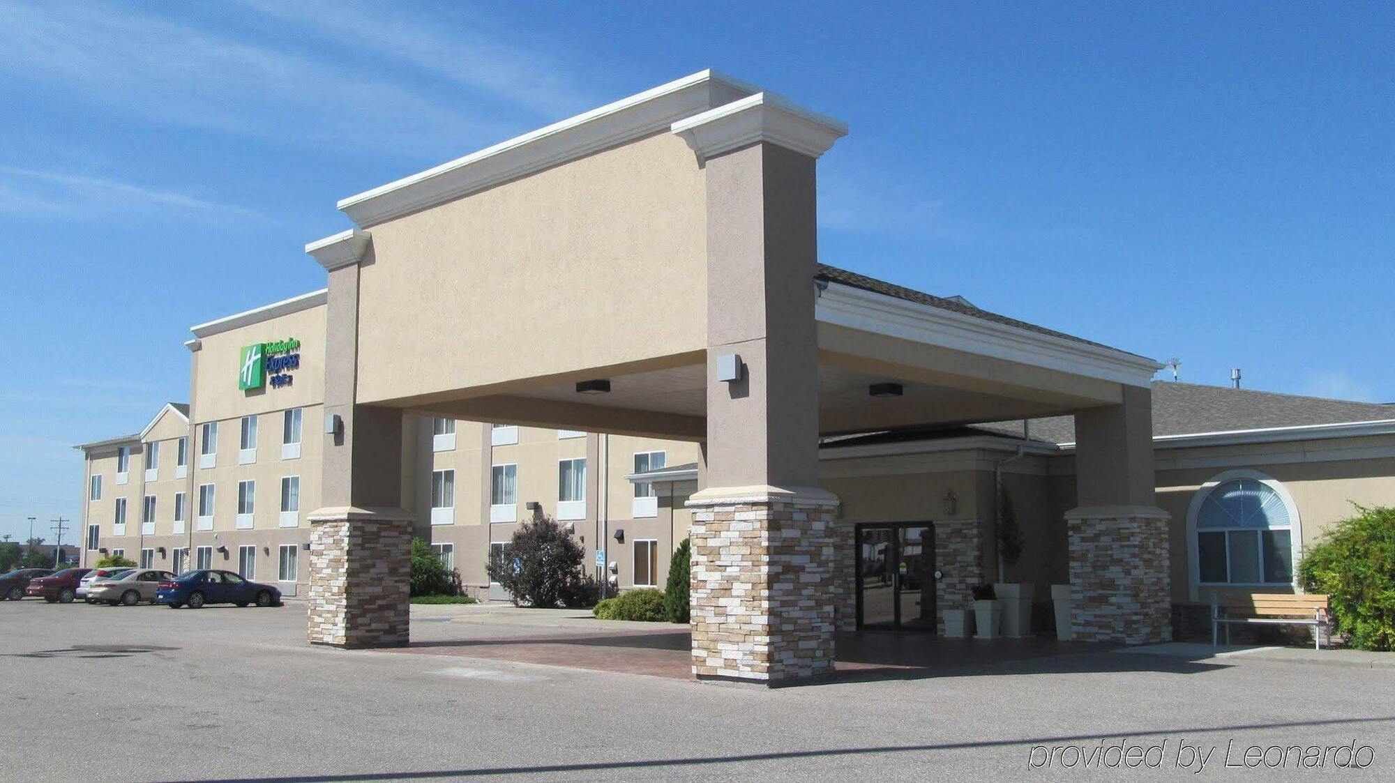 Holiday Inn Express Hotel & Suites Lexington By Ihg Екстериор снимка